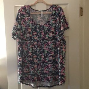 LuLaRoe 3XL Classic T